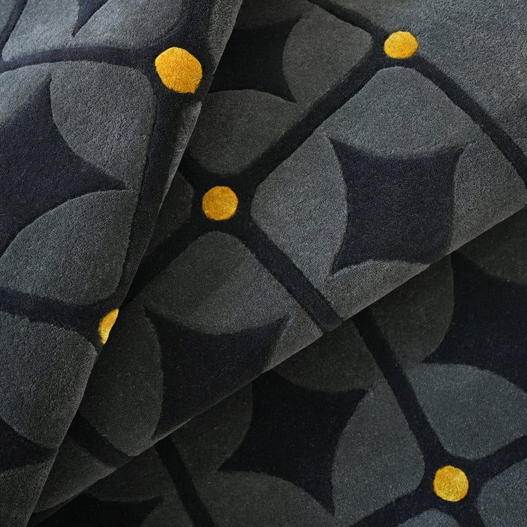 Round Dots Black Rug – hand-tufted black rectangular rug by Ohana