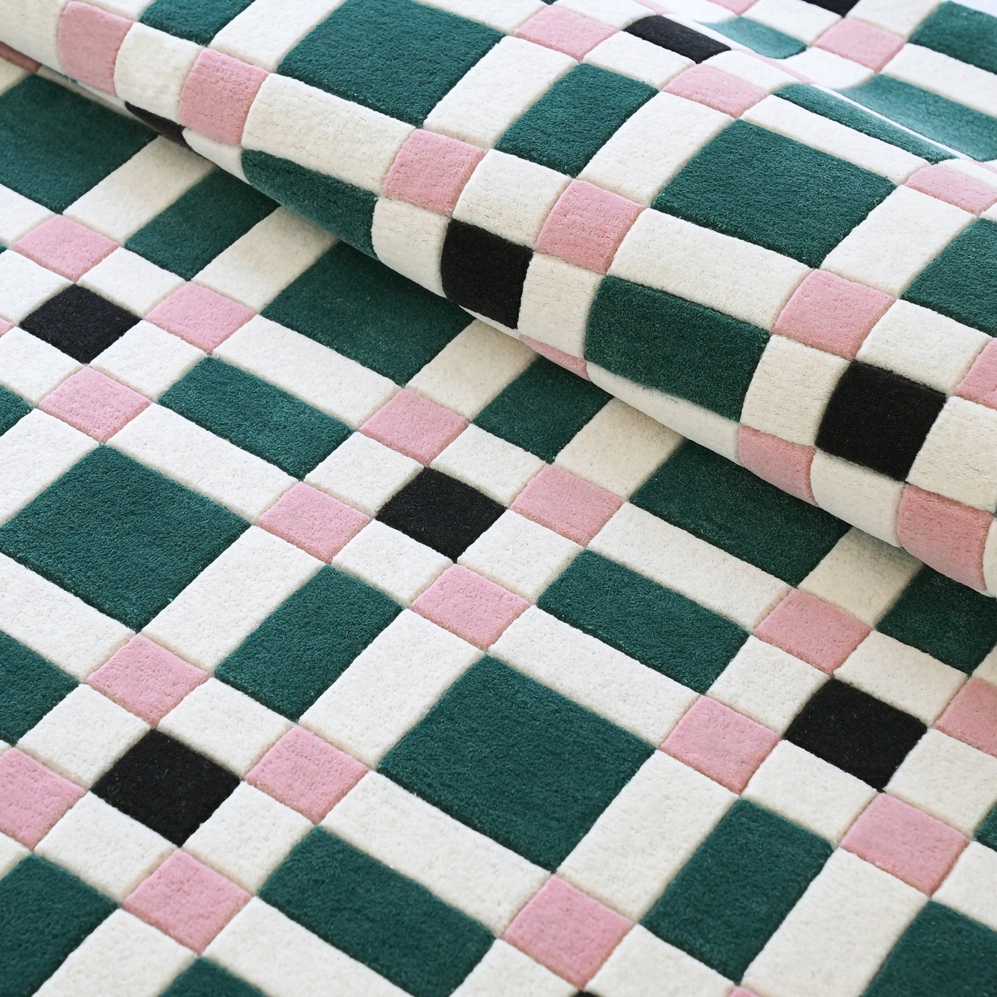 Square Play Cute Rug – hand-tufted multicolour rectangular rug by Ohana