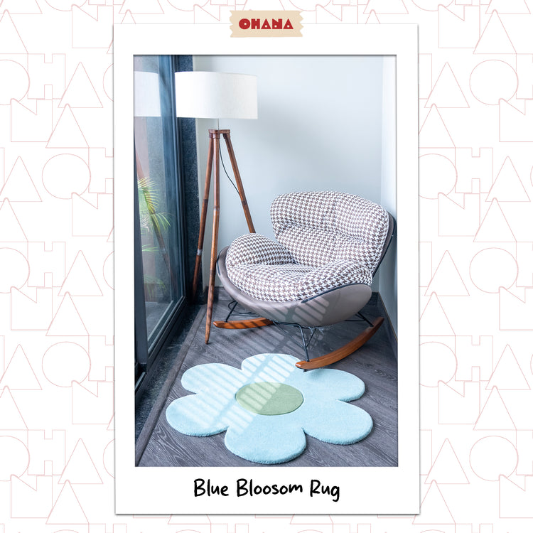 Blue Blossom Rug Wool – hand-tufted blue flower-shaped rug by Ohana