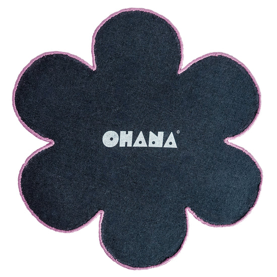Pink Blossom Rug Wool – hand-tufted pink flower-shaped rug by Ohana