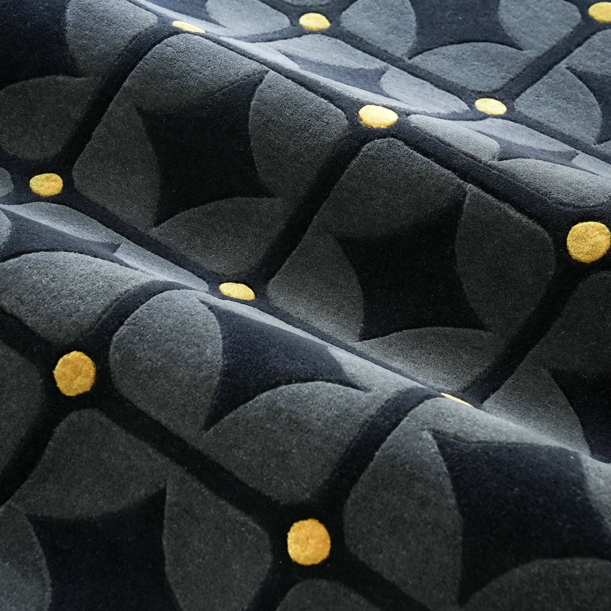 Round Dots Black Rug – hand-tufted black rectangular rug by Ohana