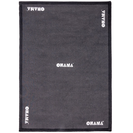 Black Gaia Rug – hand-tufted black rectangular rug by Ohana