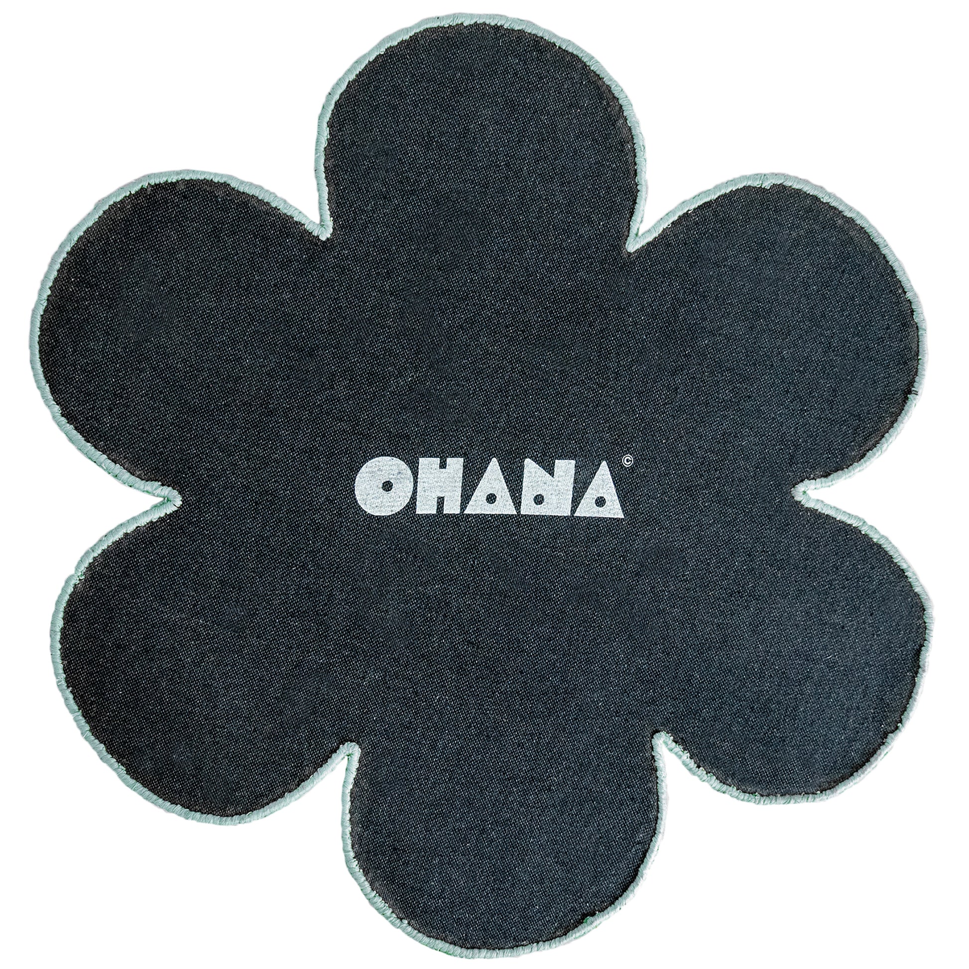 Blue Blossom Rug Wool – hand-tufted blue flower-shaped rug by Ohana