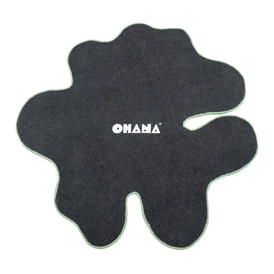 Algae Rug – hand-tufted green shaped rug by Ohana