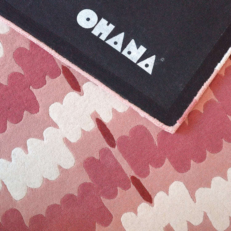 Loop Curves Peach Rug – hand-tufted peach rectangular rug by Ohana