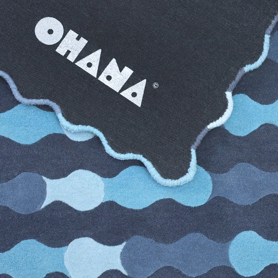 Merging Circles Blue Rug – hand-tufted blue rectangular rug by Ohana