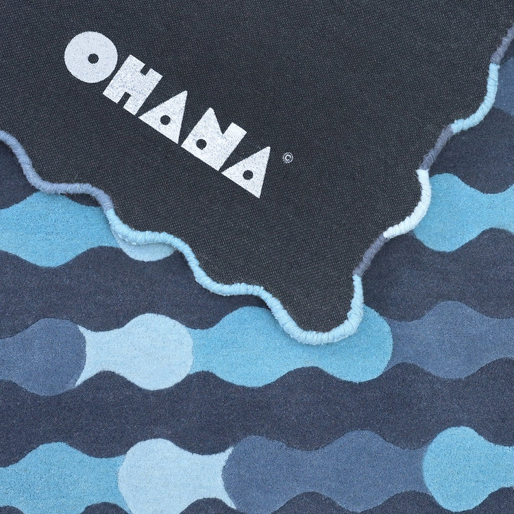Merging Circles Blue Rug – hand-tufted blue rectangular rug by Ohana