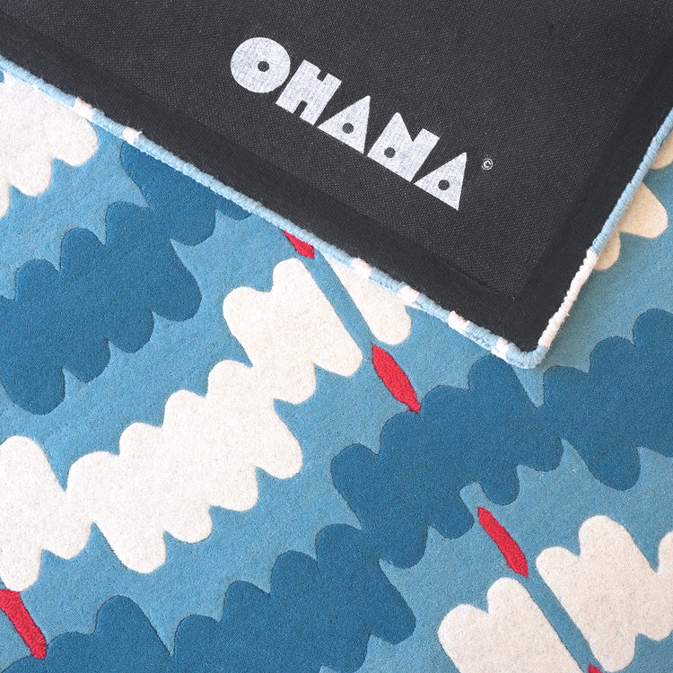 Loop Curves Blue Rug – hand-tufted blue rectangular rug by Ohana