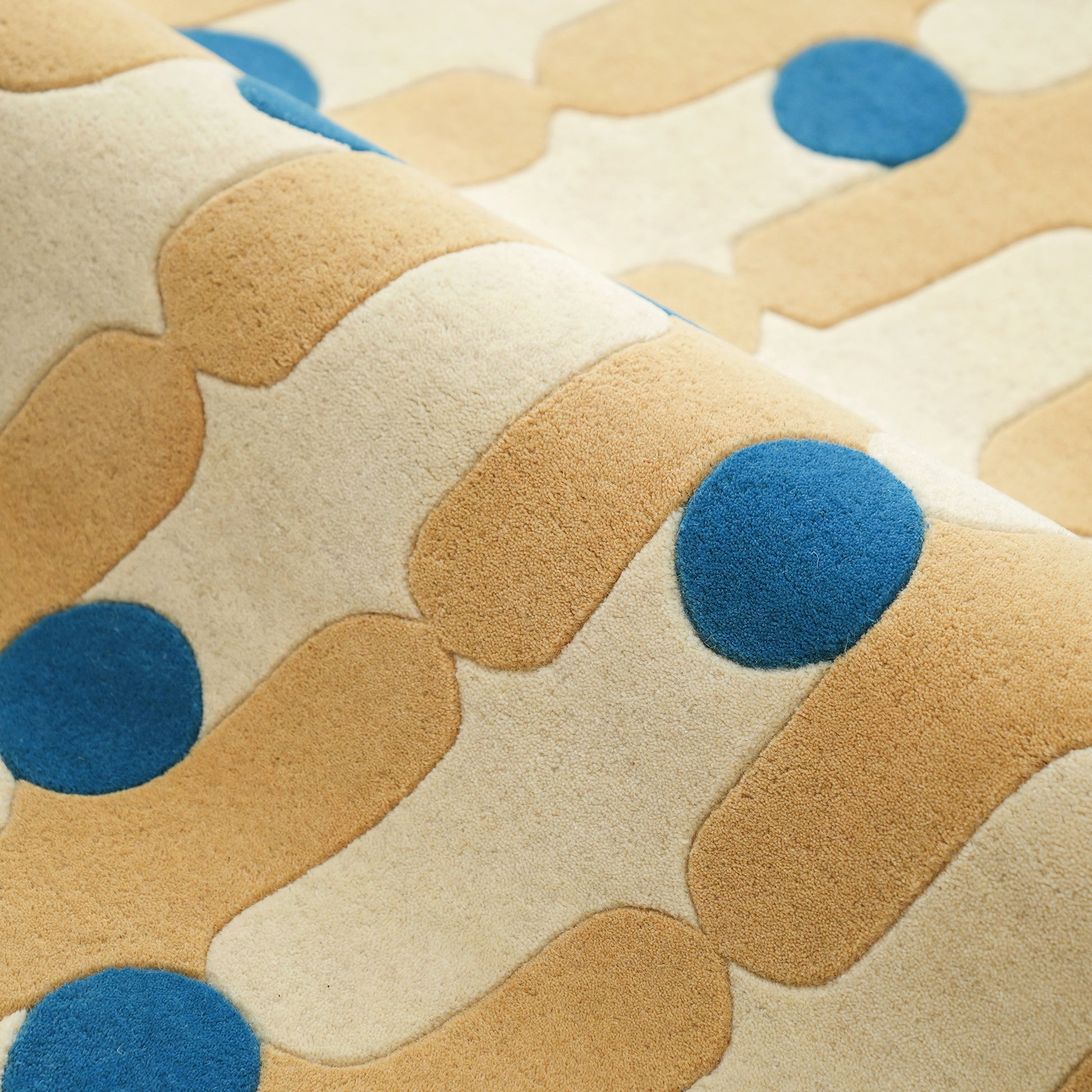 Wave Dots Yellow Rug – hand-tufted yellow rectangular rug by Ohana