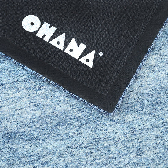 Tie Dye Blue Rug – hand-tufted blue rectangular rug by Ohana