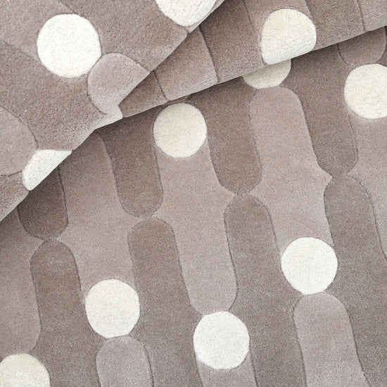 Wave Dots Brown Rug – hand-tufted brown rectangular rug by Ohana